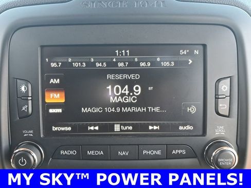 Used 2017 Jeep Renegade Trailhawk w/ Premium Trailhawk Package image 24