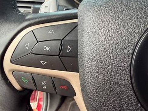 Used 2017 Jeep Grand Cherokee Laredo w/ Quick Order Package 23E AWD/4WD image 15