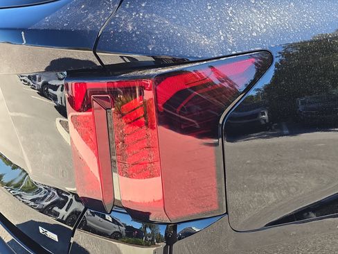 New 2026 Kia Sorento SX Prestige w/ Olive Brown Leather Package image 11