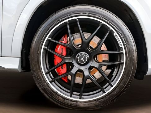 Used 2024 Mercedes-Benz GLE 63 AMG S w/ Driver Assistance Package image 55