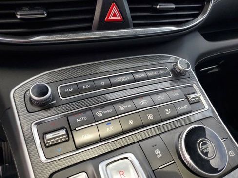 Certified 2023 Hyundai Santa Fe SEL w/ Premium Package image 30