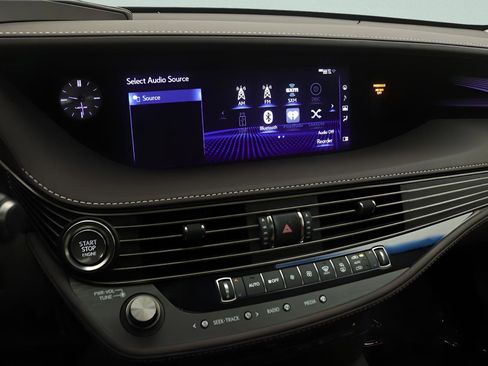 Used 2018 Lexus LS 500 w/ Interior Upgrade Package RWD image 9