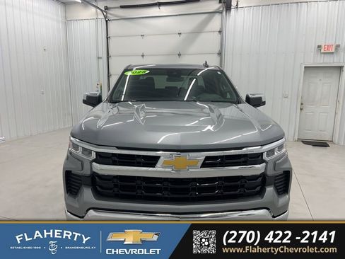 Used 2025 Chevrolet Silverado 1500 LT image 7