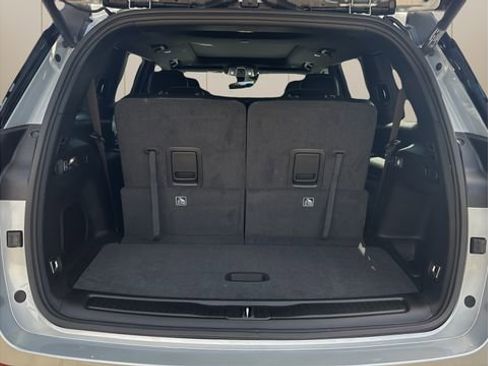 New 2026 Jeep Grand Cherokee L Limited AWD/4WD image 9