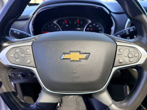 Used 2020 Chevrolet Traverse Premier AWD/4WD image 12