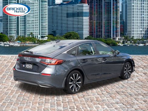 Used 2023 Honda Civic EX-L image 6