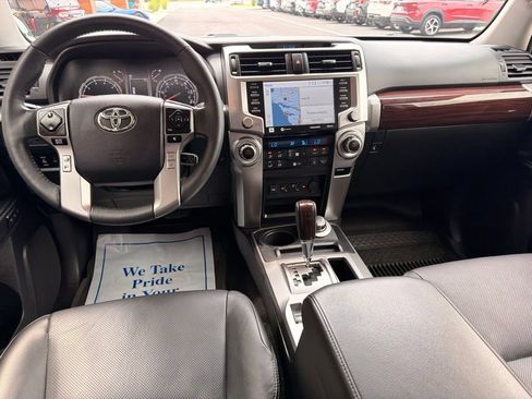 Used 2023 Toyota 4Runner Limited AWD/4WD image 18