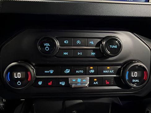 Used 2024 Ford Bronco Raptor w/ Interior Carbon Fiber Pack 6 AWD/4WD image 22
