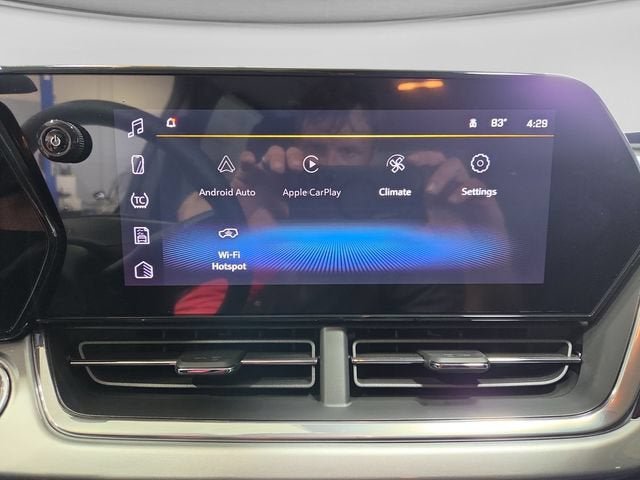 New 2026 Chevrolet Trax LT w/ LT Convenience Package FWD image 17
