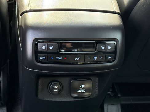 Used 2024 Hyundai Palisade Calligraphy image 32