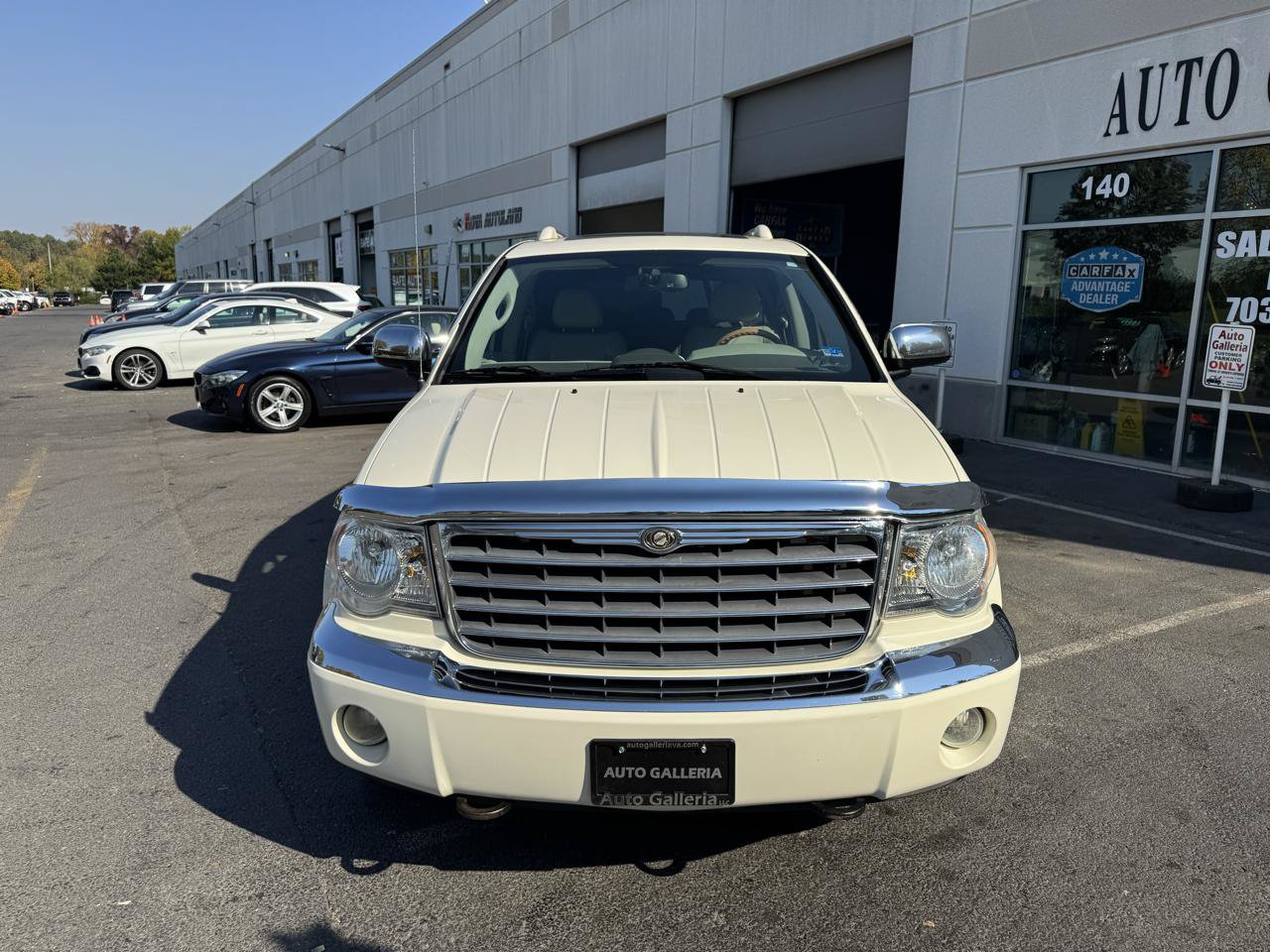 Used 2009 Chrysler Aspen Limited AWD/4WD image 8