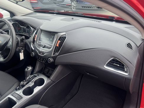 Used 2016 Chevrolet Cruze LT image 27