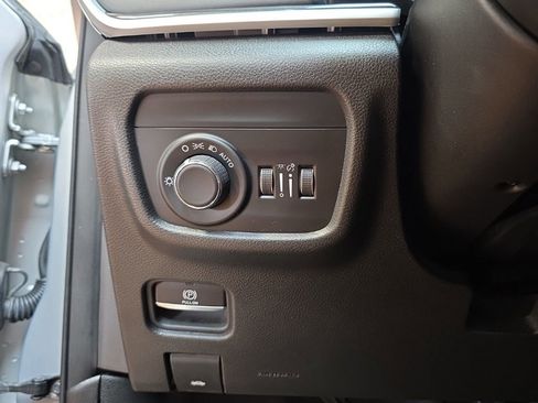Used 2021 Jeep Grand Cherokee L Laredo AWD/4WD image 26