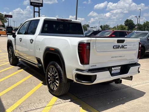 Used 2024 GMC Sierra 2500 Denali Ultimate w/ Max Trailering Package AWD/4WD image 10