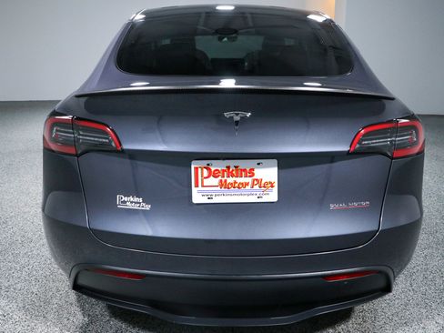 Used 2023 Tesla Model Y Long Range AWD/4WD image 8