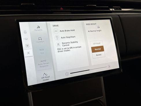 New 2026 Land Rover Range Rover SE image 19