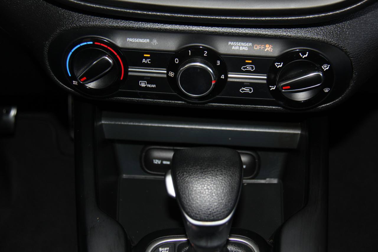 Used 2022 Kia Soul LX w/ Technology Package FWD image 15
