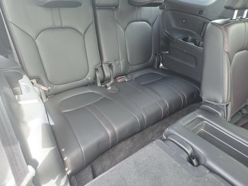Certified 2025 Honda Pilot Black Edition image 25