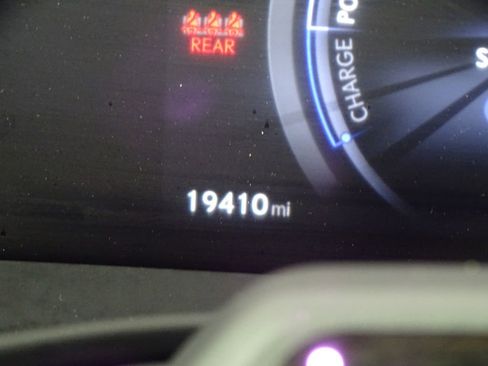 Used 2024 Lexus RZ 450e Premium w/ Accessory Package (Z1) image 35