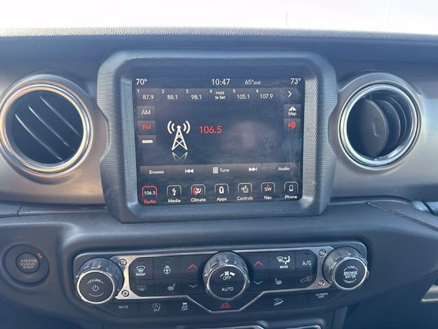 Used 2018 Jeep Wrangler Unlimited Rubicon w/ Dual Top Group AWD/4WD image 14