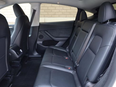 Used 2023 Tesla Model Y Long Range AWD/4WD image 21