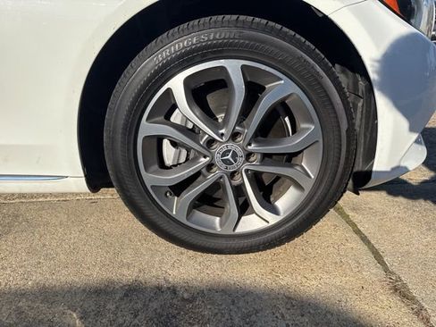 Used 2017 Mercedes-Benz C 300 4MATIC Sedan image 32