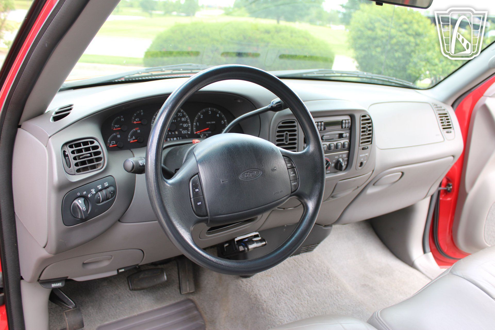 Used 1997 Ford F150 Lariat RWD image 11
