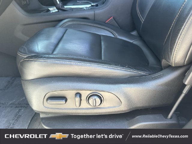Used 2021 Chevrolet Traverse LT FWD image 27