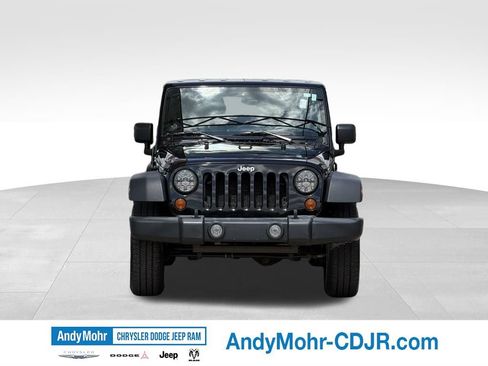 Used 2009 Jeep Wrangler Unlimited Rubicon w/ Trailer Tow Group AWD/4WD image 2