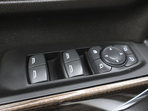 Used 2022 Chevrolet Silverado 2500 LT w/ Z71 Sport Edition image 39