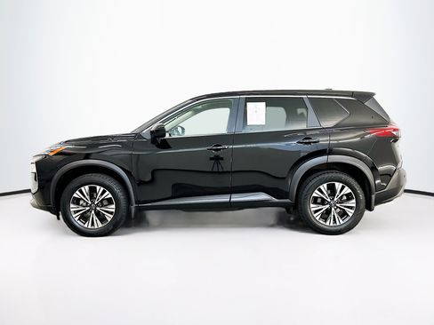 Used 2023 Nissan Rogue SV image 4