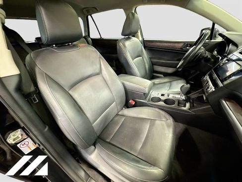 Used 2016 Subaru Outback 2.5i Limited AWD/4WD image 32