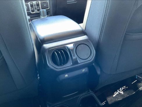 Used 2020 Jeep Gladiator Sport w/ Quick Order Package 24S image 30