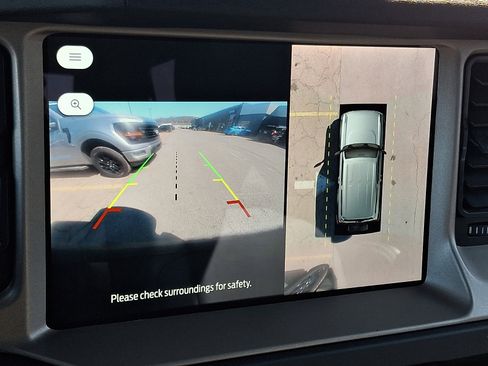 Used 2025 Ford Bronco Outer Banks image 18