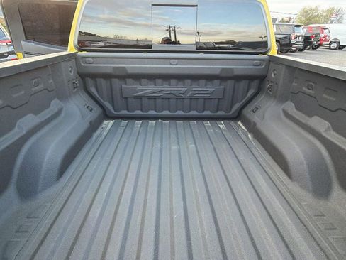 Certified 2023 Chevrolet Colorado ZR2 w/ ZR2 Convenience Package III AWD/4WD image 9