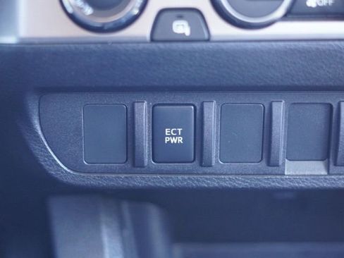 Certified 2023 Toyota Tacoma SR AWD/4WD image 30
