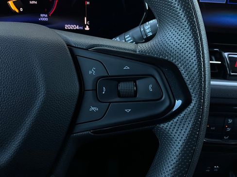 Used 2025 Chevrolet TrailBlazer LT image 31