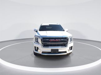 Used 2024 GMC Yukon XL SLT w/ SLT Luxury Package video 3