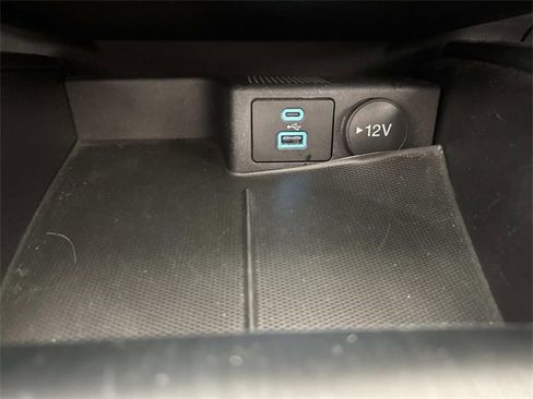Used 2022 Ford Escape SE image 15
