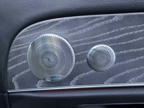 Used 2021 Mercedes-Benz E 350 4MATIC Sedan image 40