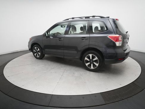 Used 2017 Subaru Forester 2.5i w/ Alloy Wheel Package image 12