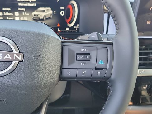 New 2026 Nissan Pathfinder SL FWD image 6