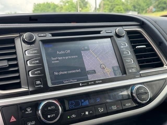 Used 2019 Toyota Highlander Limited Platinum AWD/4WD image 26