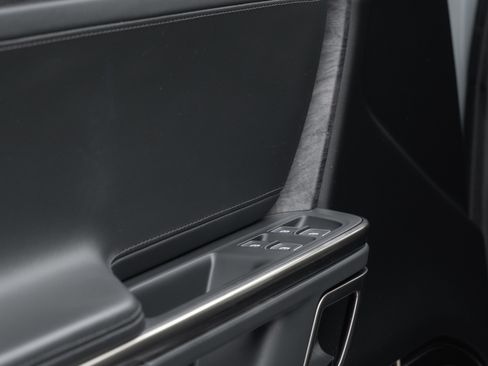 Used 2022 Rivian R1T Adventure image 22