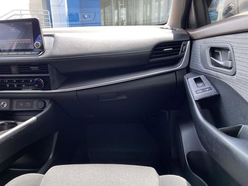 Used 2023 Nissan Rogue S FWD image 26