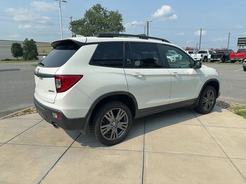 Used 2021 Honda Passport EX-L image 5