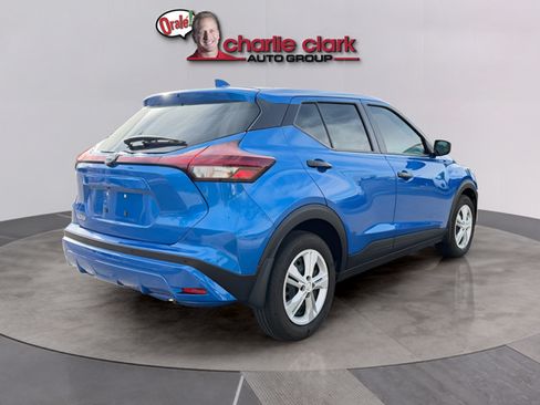 Certified 2025 Nissan Kicks Play S FWD image 5