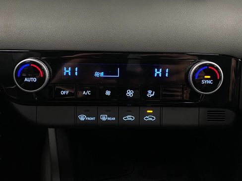New 2026 Hyundai Elantra Sport FWD image 23