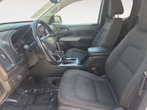 Used 2022 Chevrolet Colorado LT w/ Fleet Safety Package RWD image 9