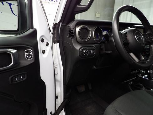 Used 2021 Jeep Gladiator Sport AWD/4WD image 50